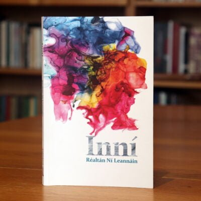 Colourful cover of the book Inní
